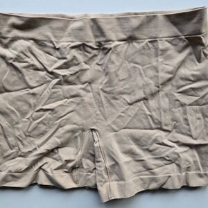 Bali Nude Seamless Bike Shorts - SIZE 2 XL Beige/Taupe